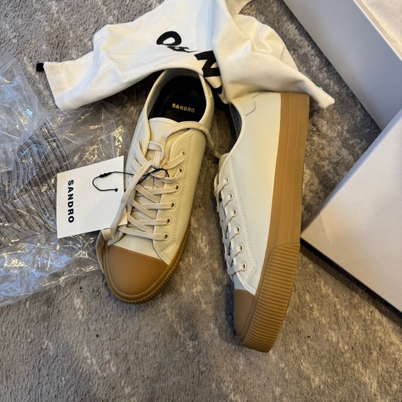 Sandro Cream and Brown Sneakers with Minimalist Design - Picture 2 of 5